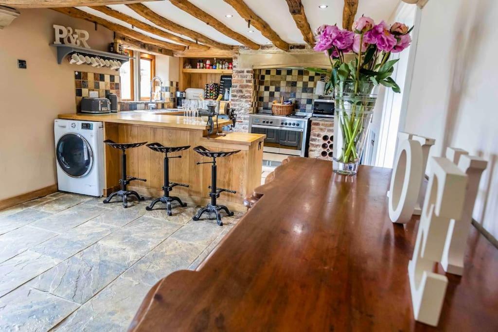 Four Bed Barn Conversion Junction 37 38 M1 Barnsley Eksteriør bilde